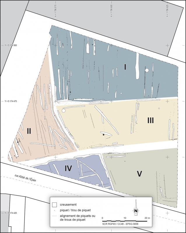 Figure 3 : plan des vestiges médiévaux et délimitation des parcelles restituées.