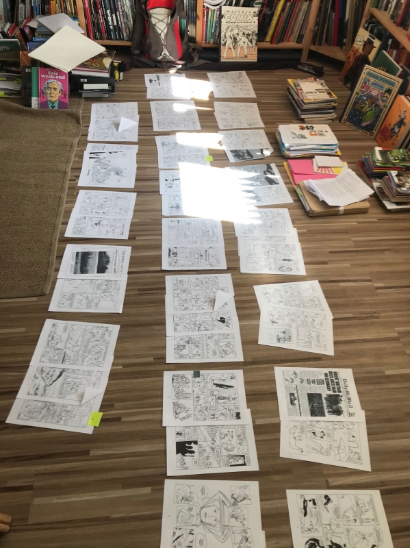 Figure 2. Mise à plat, au sol, du storyboard imprimé des Jujitsuffragettes.