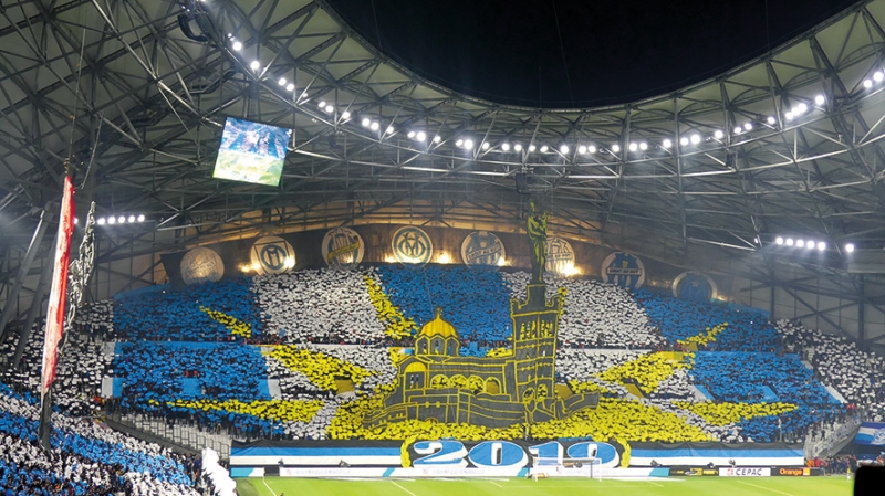 Figure n° 2 : Tifo du virage Sud du stade Vélodrome le 10 novembre 2019 avant le match Olympique de Marseille-Olympique Lyonnais.