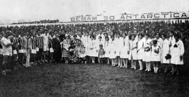 Figure n° 2. Inauguration du stade Presidente Antônio Carlos le 30 mai 1929 à Belo Horizonte.
