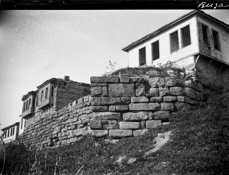 Figure 5: A pentagonal tower at Vize (Bizye) on the west curtain.