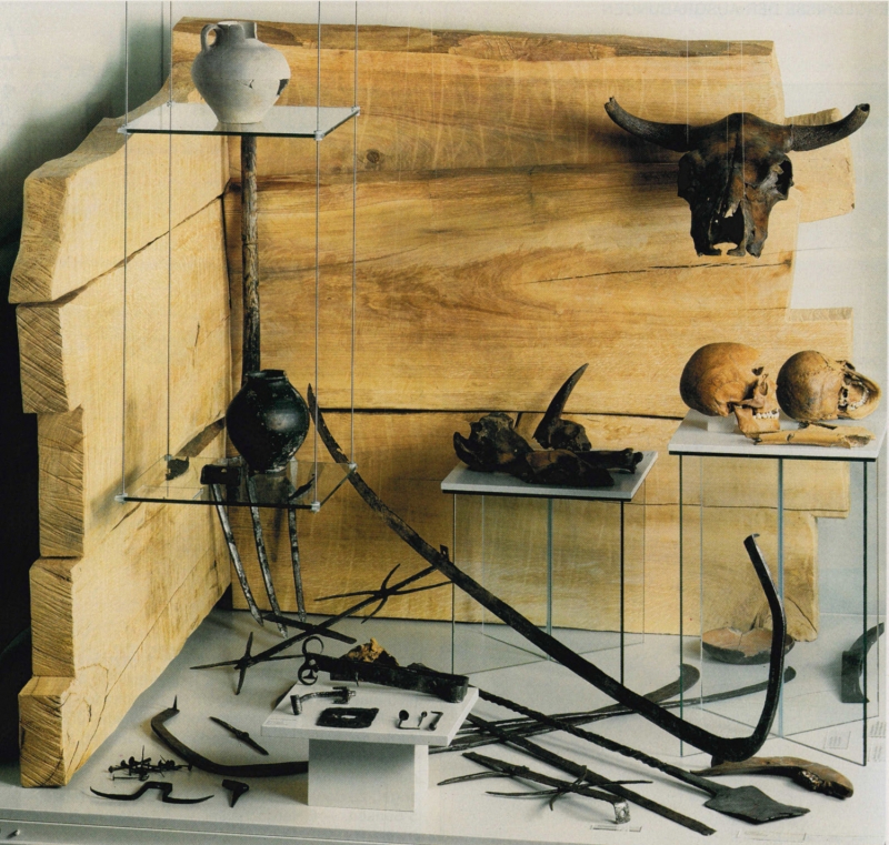 Figure 7: Regensburg-Harting, reconstruction of the backfill of a well in the villa rustica in the former BMW-Museum Regensburg.
