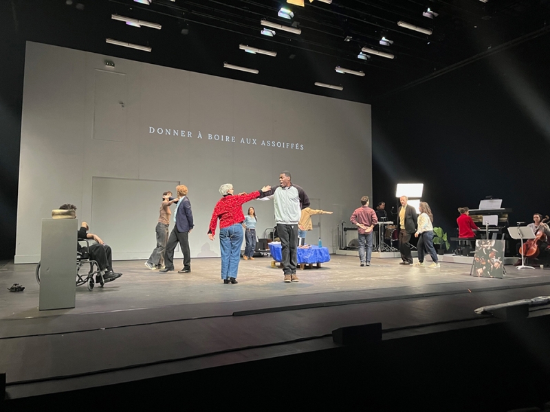 La Réponse des hommes, tableau « Donner à boire aux assoiffés »