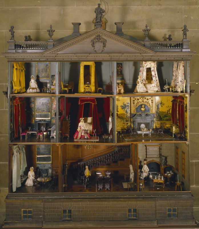 Figure 3. Maison de poupées de Nostell (c.1729-42, National
          Trust, NT959710).