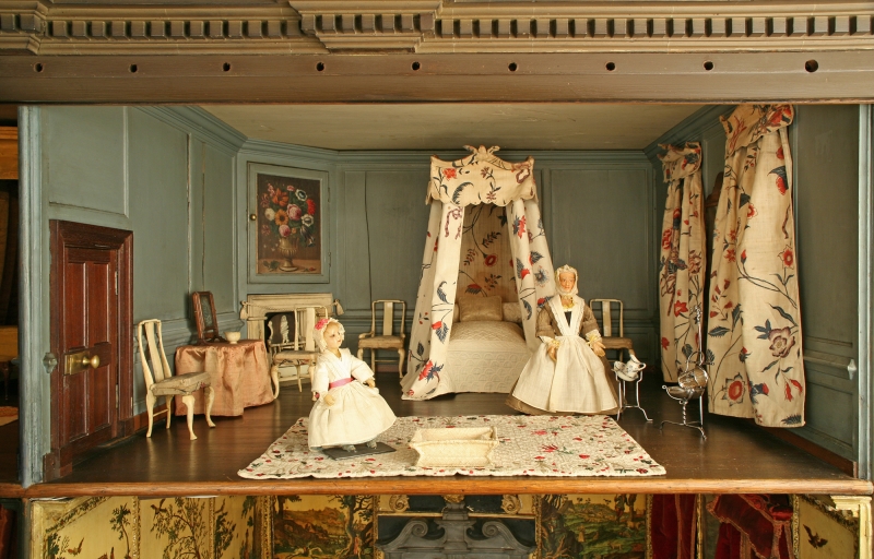 Figure 8. Détail de la chambre dans la maison de Nostell où
            les textiles sont soit importés d’Inde soit produits en Angleterre
            en imitation des cotonnades indiennes (c.1729-42, National Trust,
            NT959710).